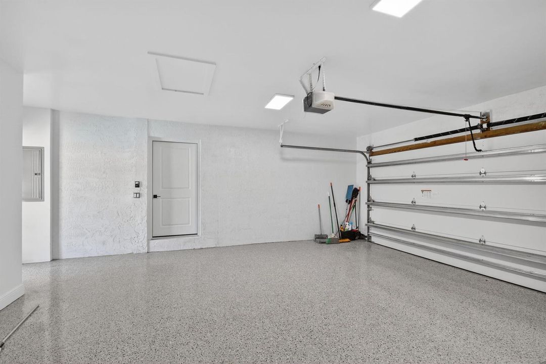 308 Greymon Dr