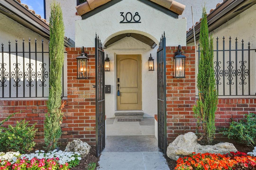 308 Greymon Dr