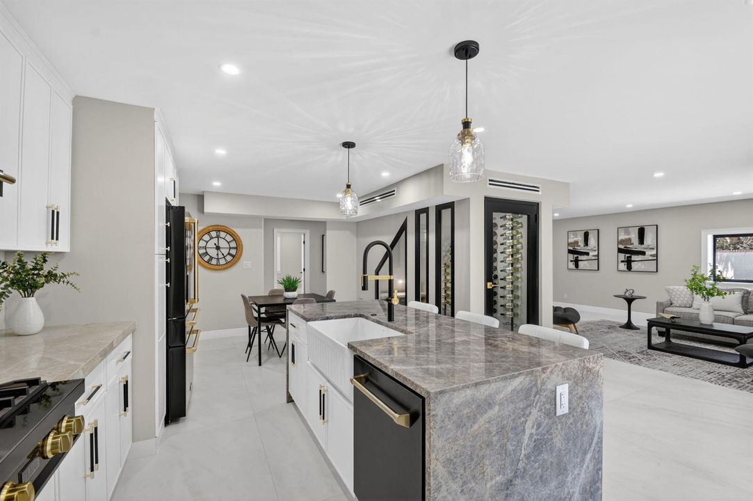 308 Greymon Dr
