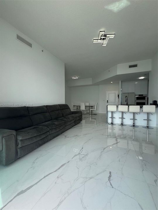 For Rent: $4,400 (2 beds, 2 baths, 1251 Square Feet)