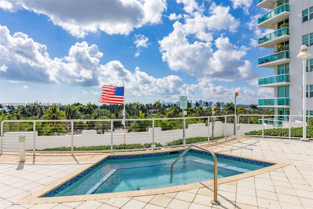For Rent: $4,400 (2 beds, 2 baths, 1251 Square Feet)