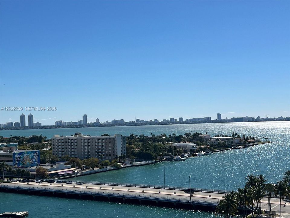 For Rent: $4,400 (2 beds, 2 baths, 1251 Square Feet)