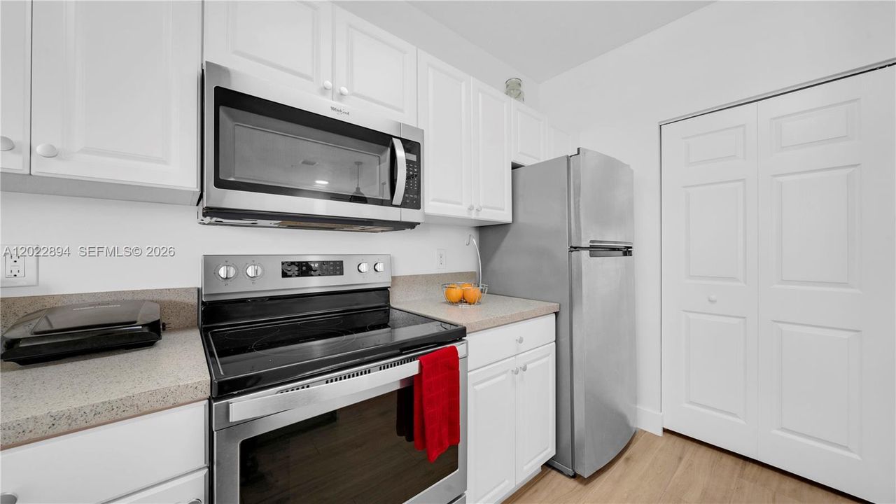 En Venta: $279,900 (1 camas, 1 baños, 775 Pies cuadrados)