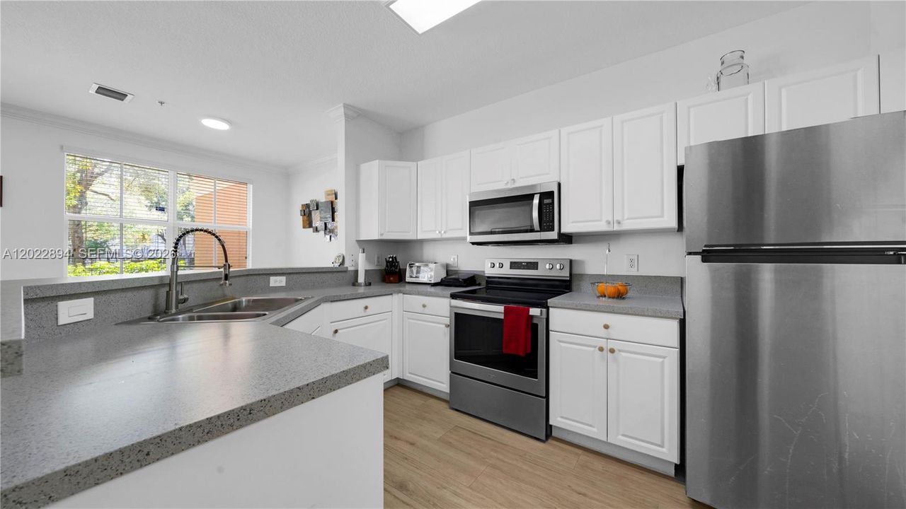 En Venta: $279,900 (1 camas, 1 baños, 775 Pies cuadrados)
