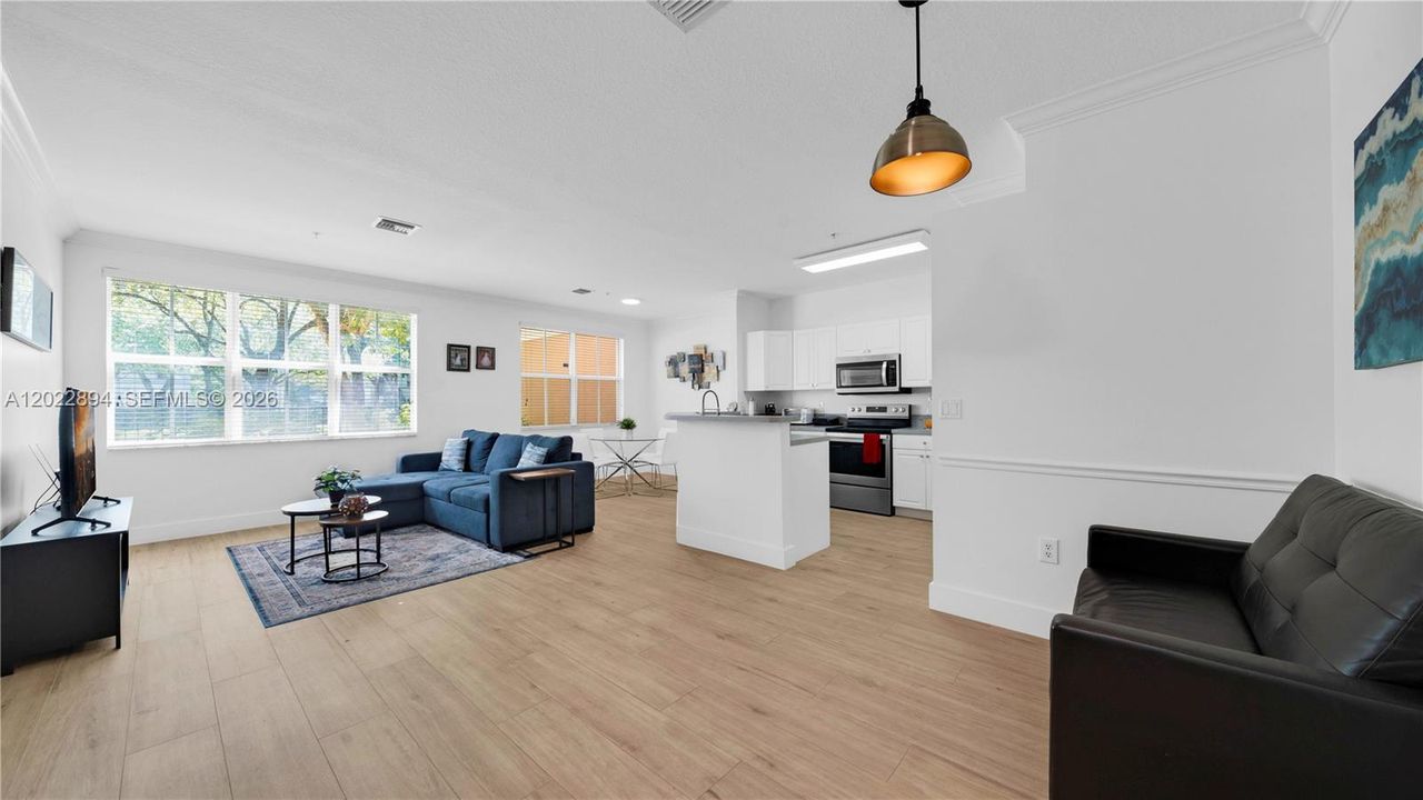 En Venta: $279,900 (1 camas, 1 baños, 775 Pies cuadrados)