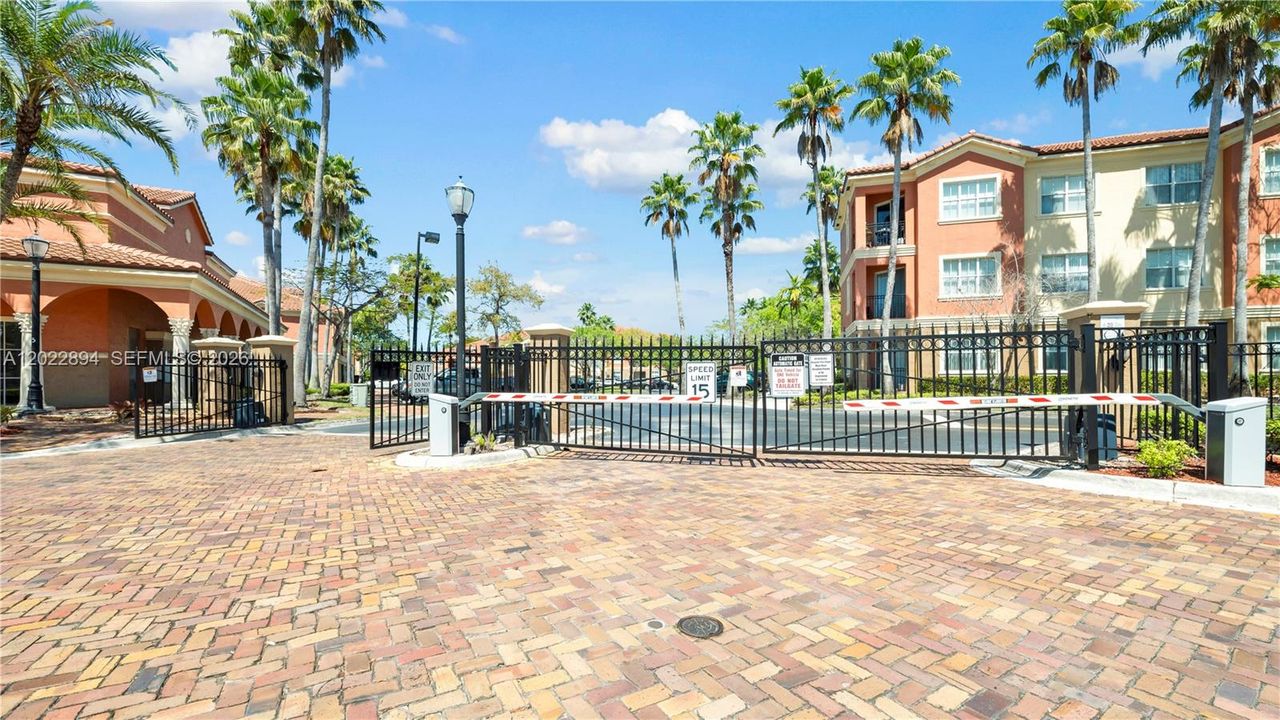 En Venta: $279,900 (1 camas, 1 baños, 775 Pies cuadrados)