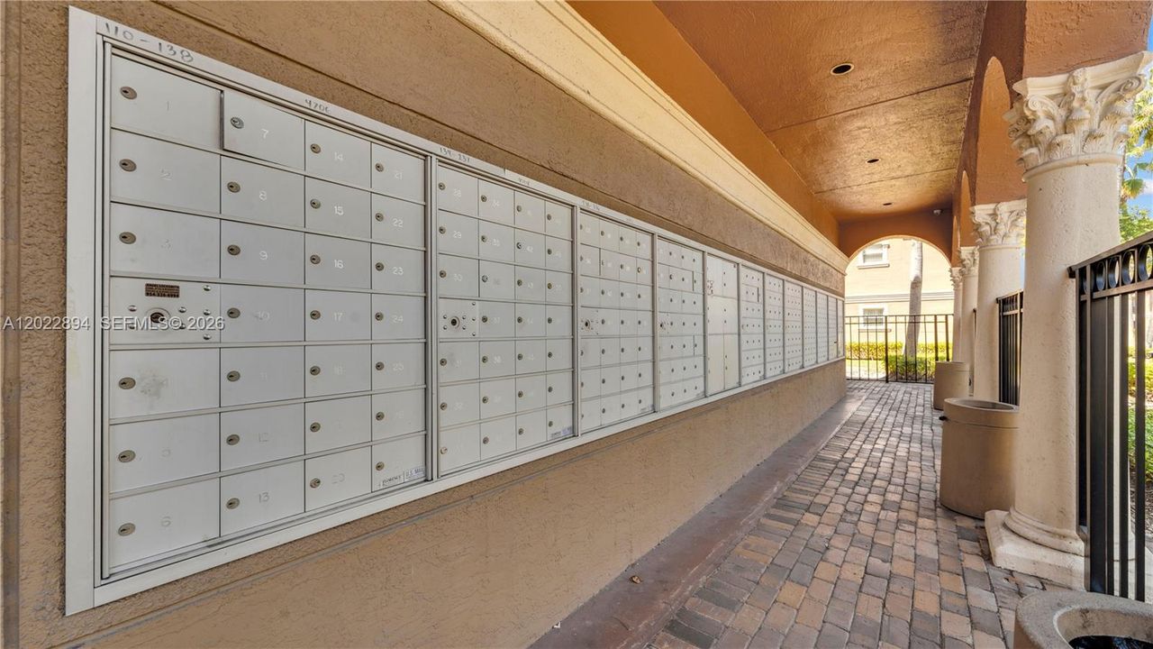 En Venta: $279,900 (1 camas, 1 baños, 775 Pies cuadrados)