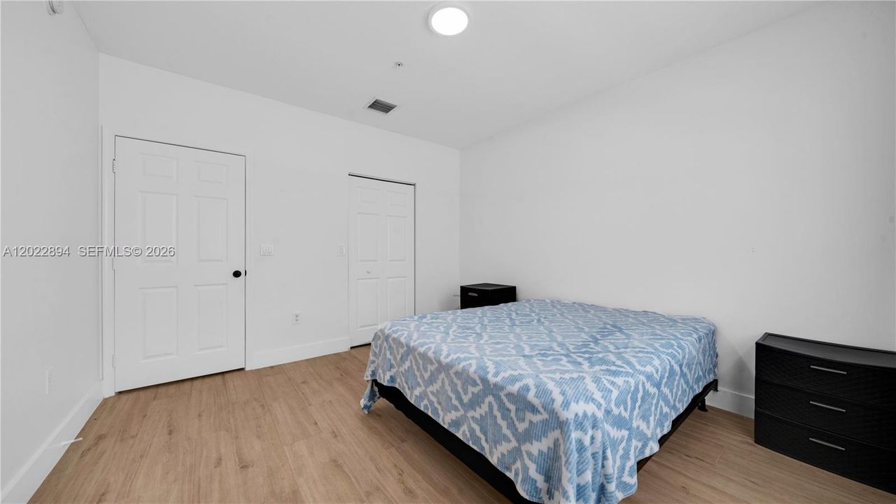 En Venta: $279,900 (1 camas, 1 baños, 775 Pies cuadrados)