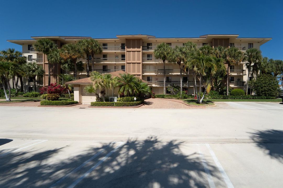 2501 Marina isle way Apt 203-17