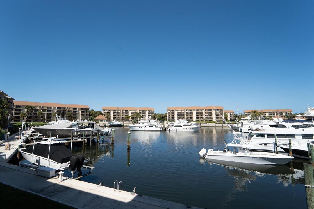2501 Marina isle way Apt 203-9
