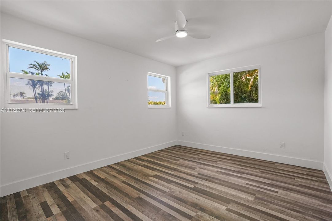 For Sale: $2,100,000 (4 beds, 3 baths, 2981 Square Feet)