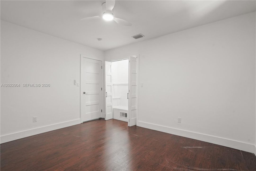 For Sale: $2,100,000 (4 beds, 3 baths, 2981 Square Feet)