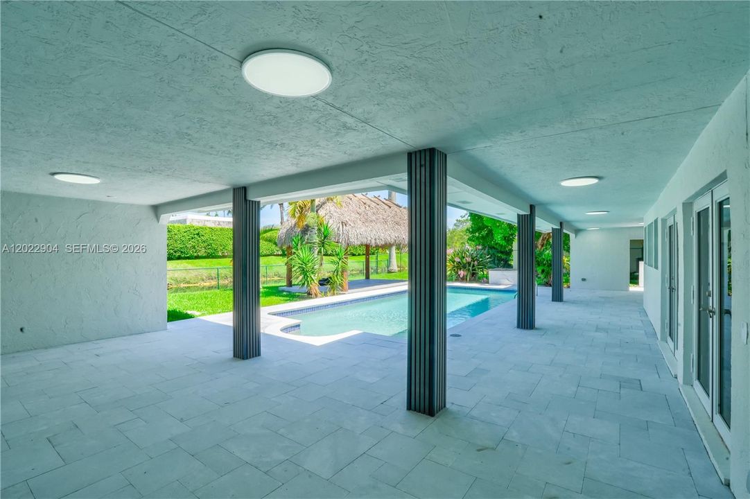 For Sale: $2,100,000 (4 beds, 3 baths, 2981 Square Feet)