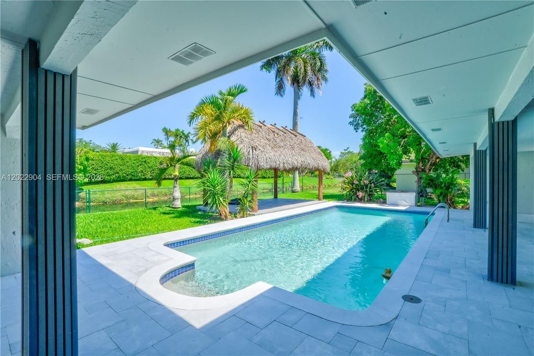 For Sale: $2,100,000 (4 beds, 3 baths, 2981 Square Feet)
