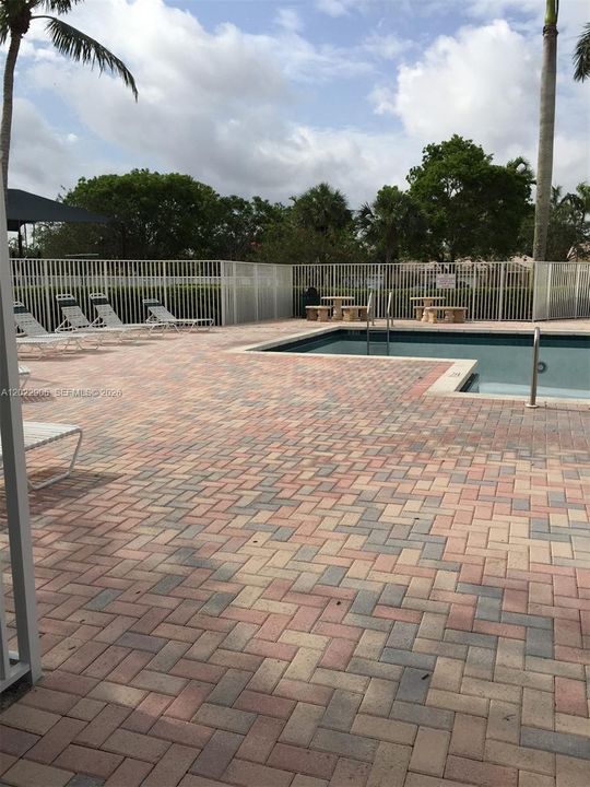 For Rent: $3,500 (3 beds, 2 baths, 1469 Square Feet)