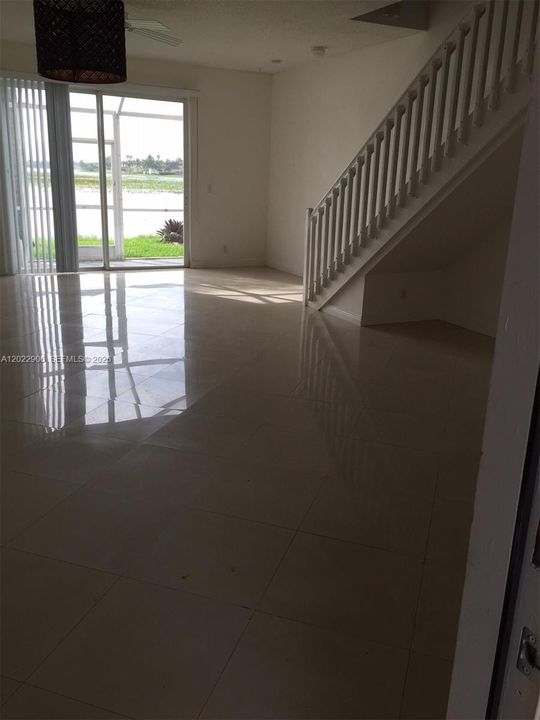 For Rent: $3,500 (3 beds, 2 baths, 1469 Square Feet)