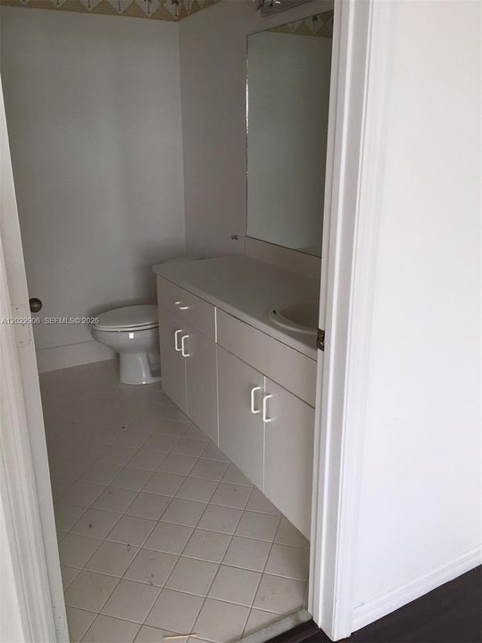 For Rent: $3,500 (3 beds, 2 baths, 1469 Square Feet)