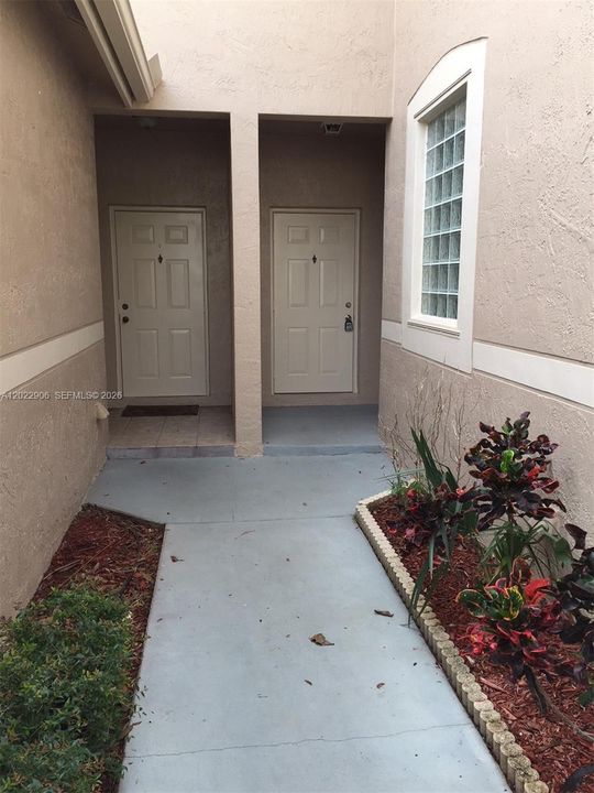 For Rent: $3,500 (3 beds, 2 baths, 1469 Square Feet)