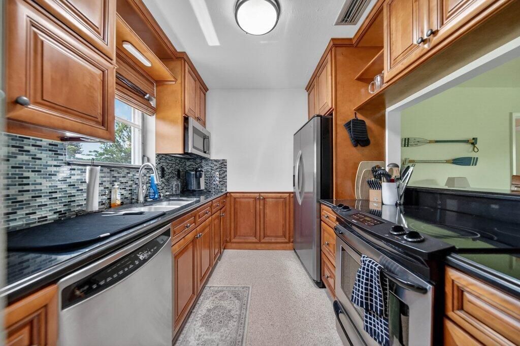 kitchen1.jpg-SMALL