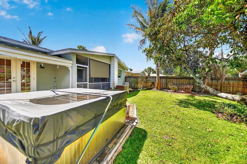 backyard1.jpg-SMALL