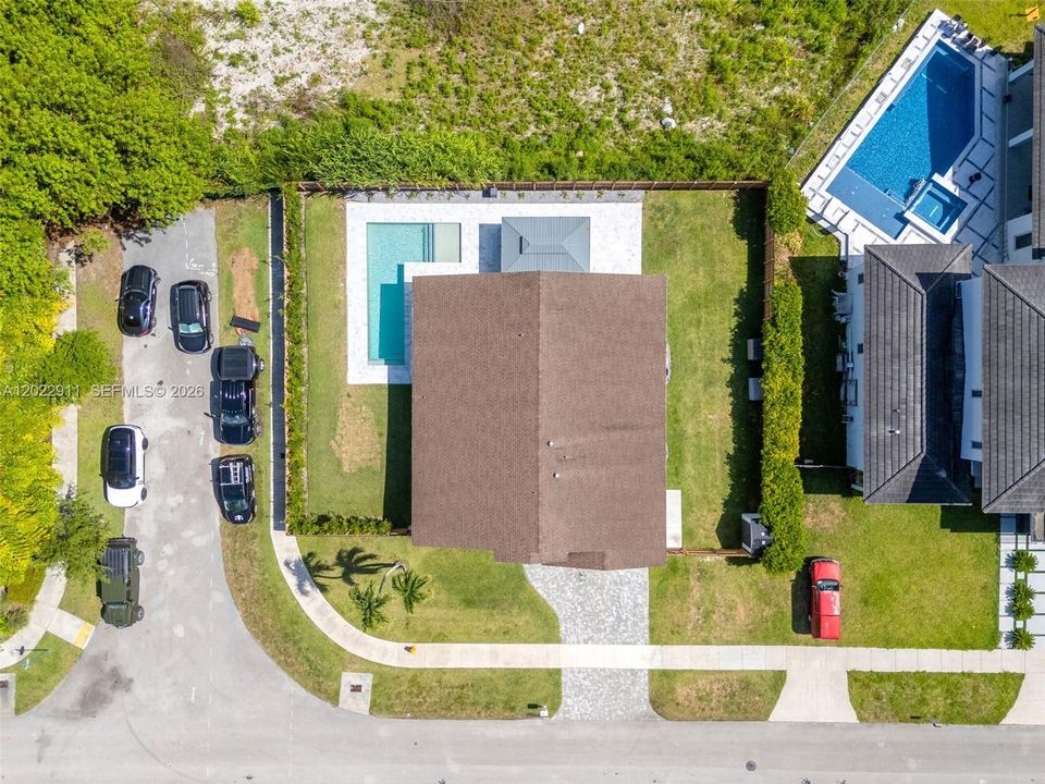 For Sale: $835,000 (4 beds, 3 baths, 1979 Square Feet)