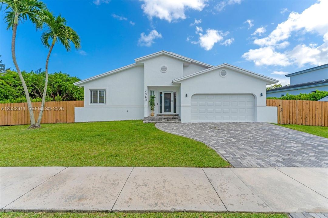 For Sale: $835,000 (4 beds, 3 baths, 1979 Square Feet)