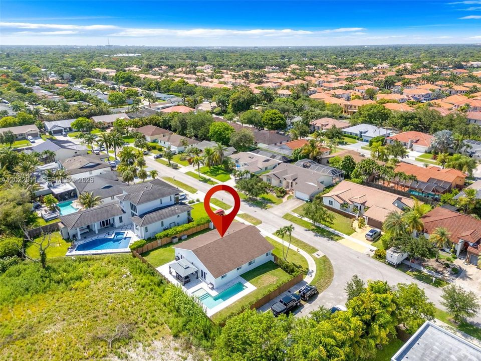 For Sale: $835,000 (4 beds, 3 baths, 1979 Square Feet)