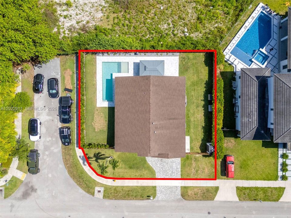 For Sale: $835,000 (4 beds, 3 baths, 1979 Square Feet)