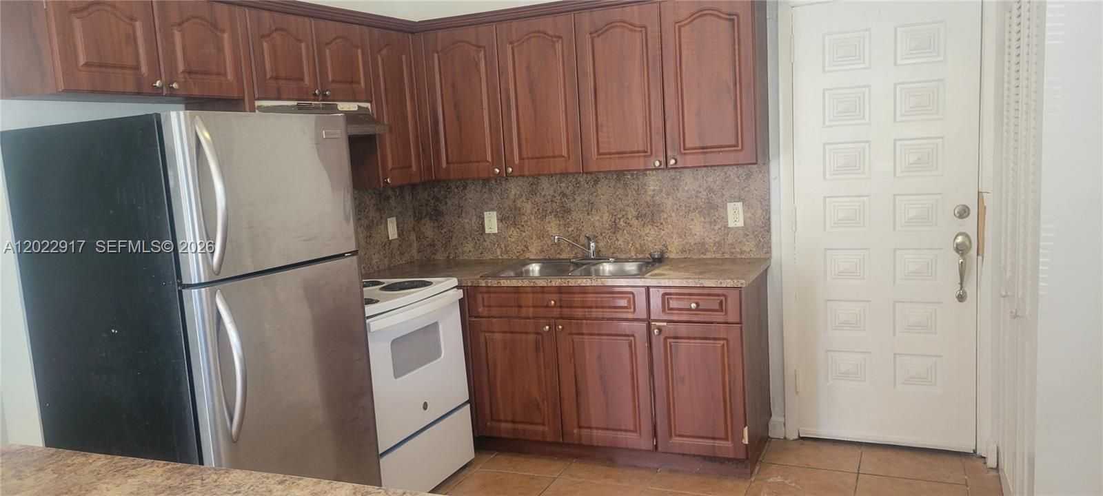 En Venta: $525,000 (3 camas, 2 baños, 1092 Pies cuadrados)