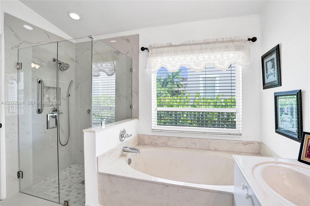 For Sale: $660,000 (3 beds, 2 baths, 1889 Square Feet)
