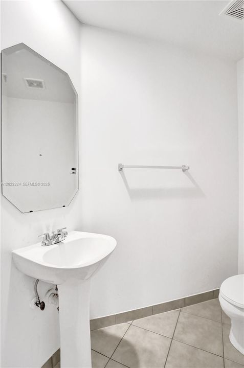 For Sale: $660,000 (3 beds, 2 baths, 1889 Square Feet)