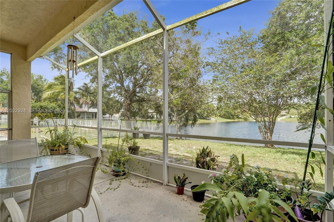For Sale: $660,000 (3 beds, 2 baths, 1889 Square Feet)