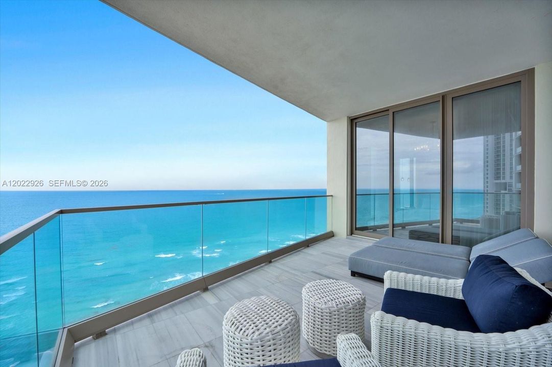 For Sale: $9,500,000 (4 beds, 4 baths, 3484 Square Feet)