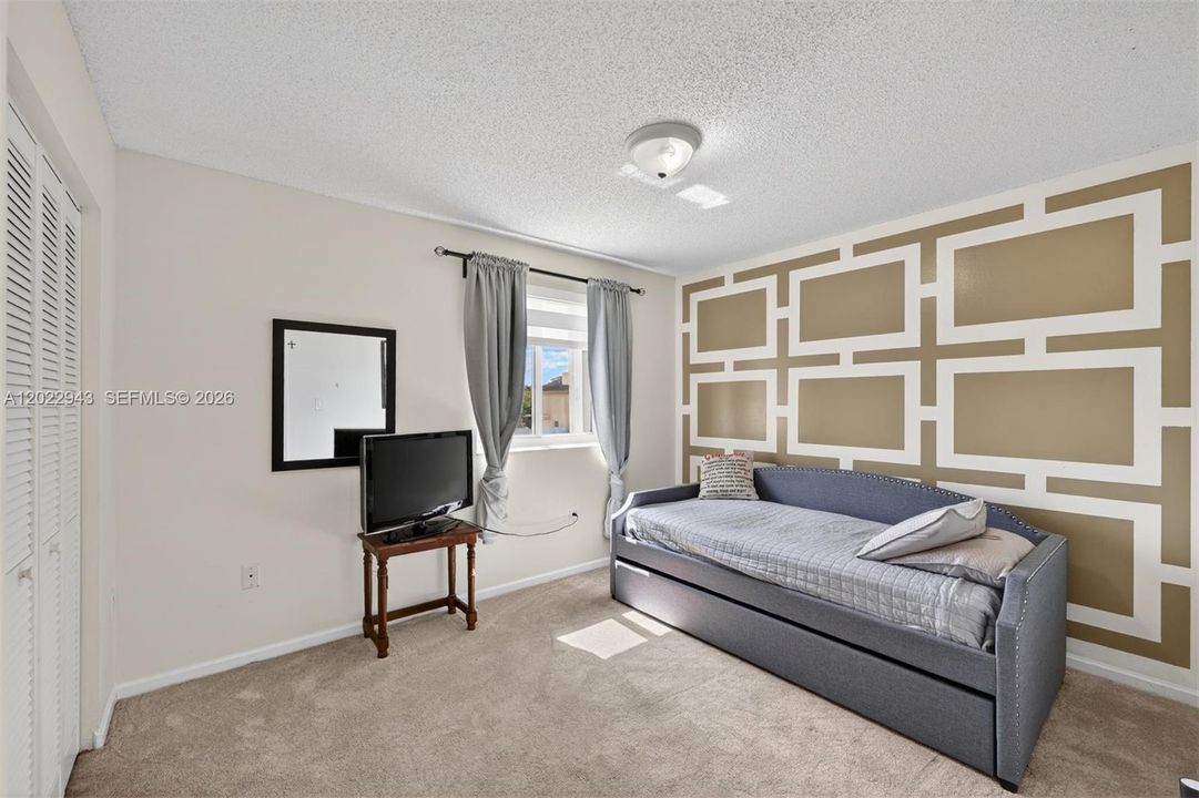 For Sale: $595,000 (3 beds, 2 baths, 1520 Square Feet)
