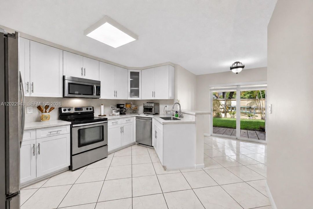 For Sale: $595,000 (3 beds, 2 baths, 1520 Square Feet)