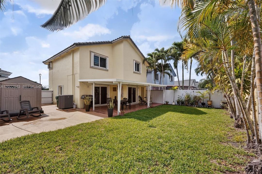 For Sale: $595,000 (3 beds, 2 baths, 1520 Square Feet)