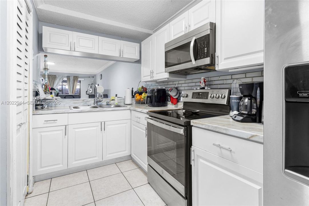 En Venta: $365,000 (2 camas, 2 baños, 1125 Pies cuadrados)