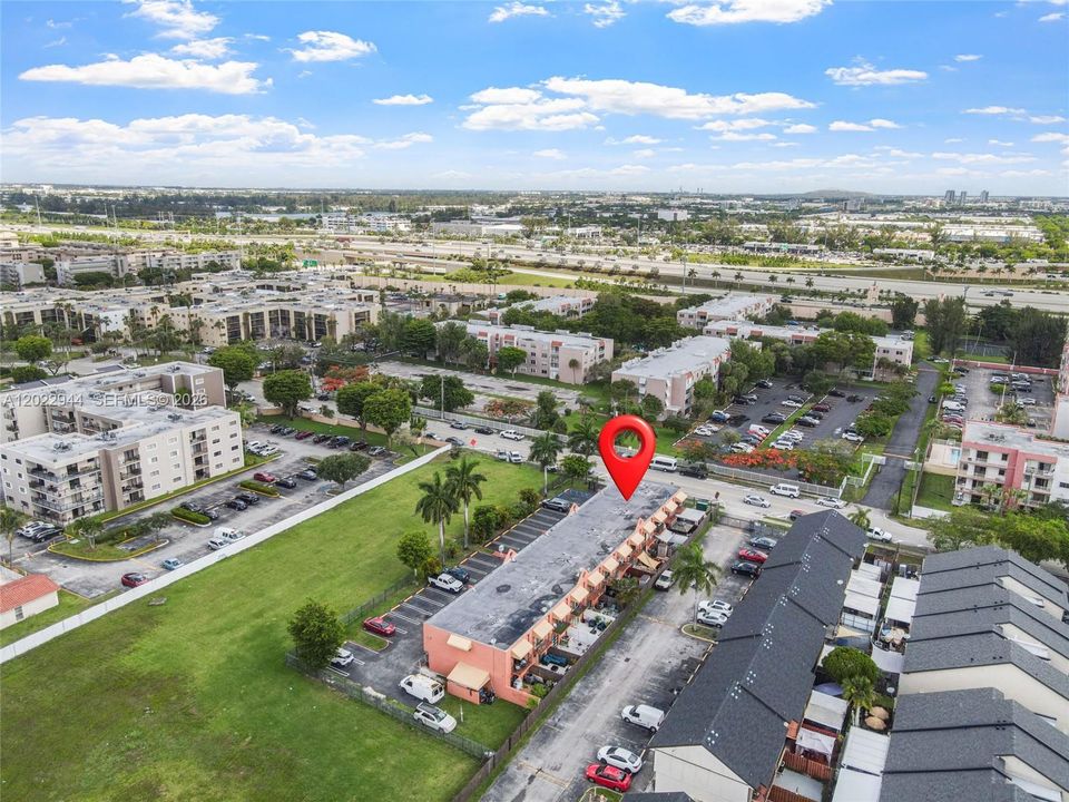 En Venta: $365,000 (2 camas, 2 baños, 1125 Pies cuadrados)