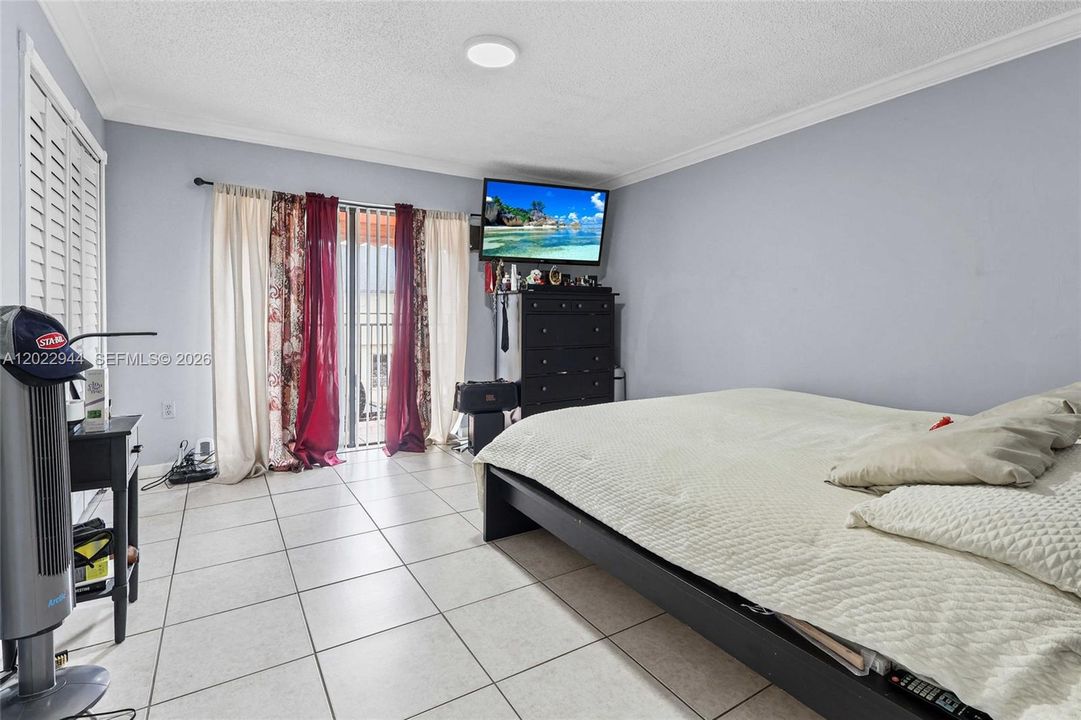 En Venta: $365,000 (2 camas, 2 baños, 1125 Pies cuadrados)