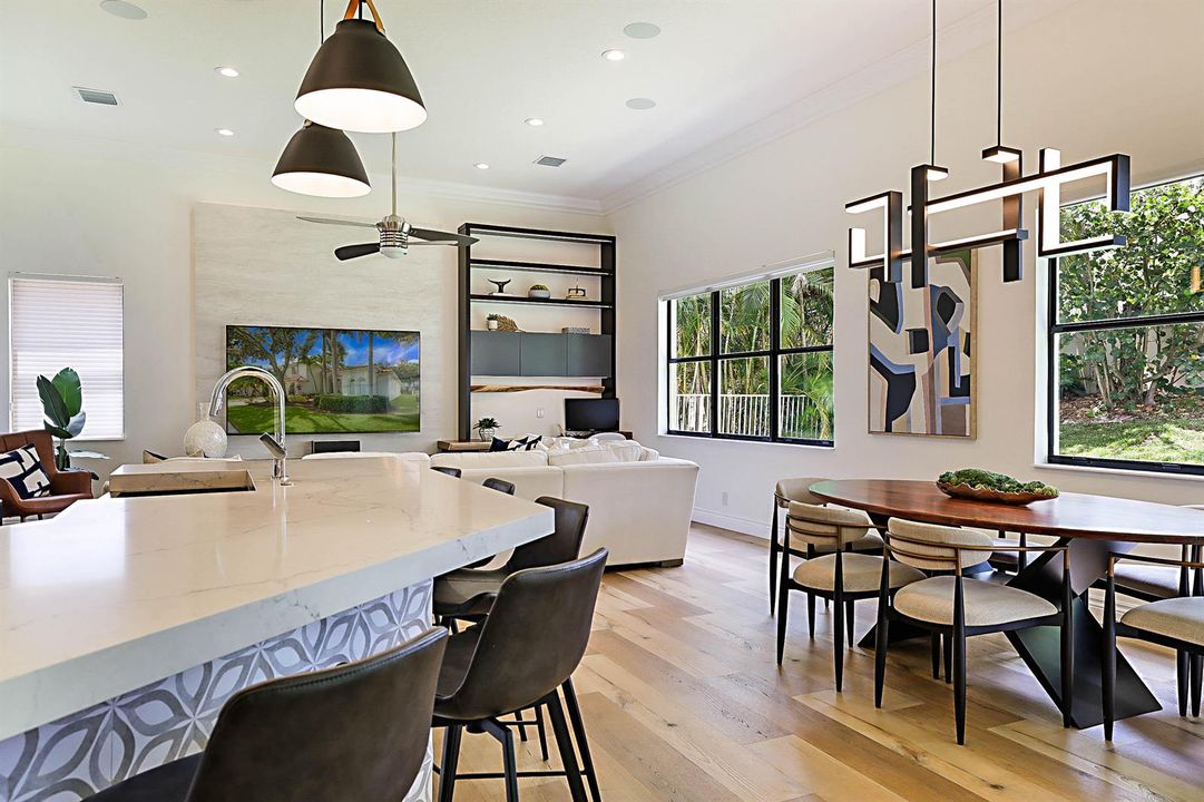 Kitchen Family Room