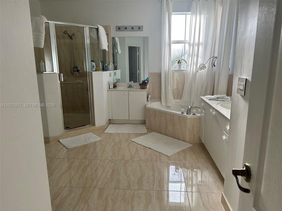 В аренду: $5,000 (4 спален, 4 ванн, 3053 Квадратных фут)