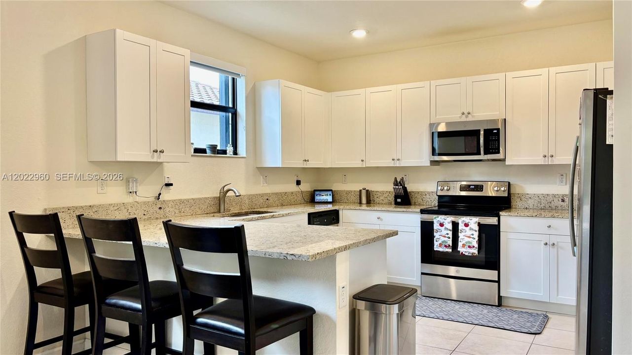 En Venta: $779,000 (5 camas, 3 baños, 2894 Pies cuadrados)