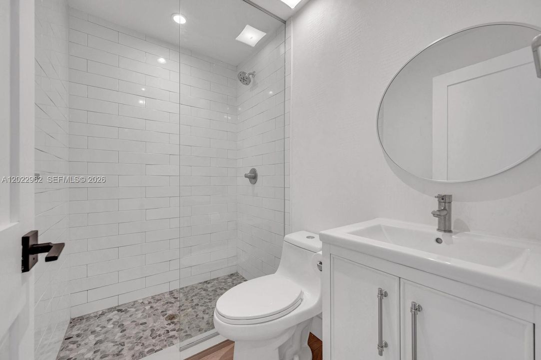 В аренду: $8,995 (4 спален, 3 ванн, 2075 Квадратных фут)