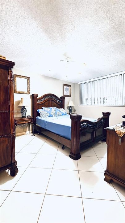 В аренду: $1,650 (1 спален, 1 ванн, 900 Квадратных фут)