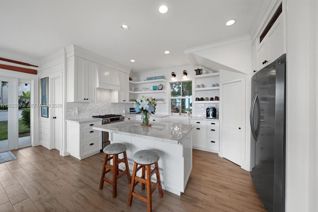 For Sale: $25,000,000 (7 beds, 10 baths, 8288 Square Feet)