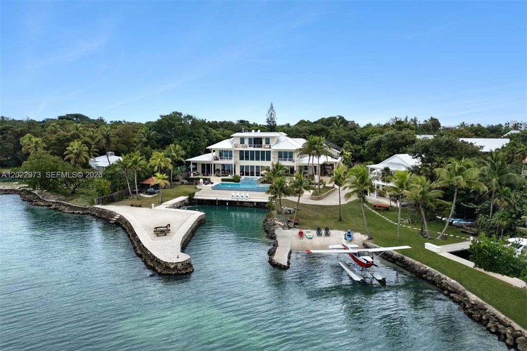 For Sale: $25,000,000 (7 beds, 10 baths, 8288 Square Feet)