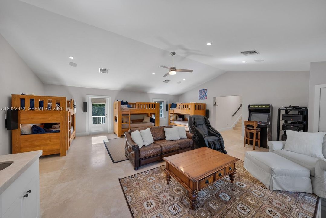 For Sale: $25,000,000 (7 beds, 10 baths, 8288 Square Feet)