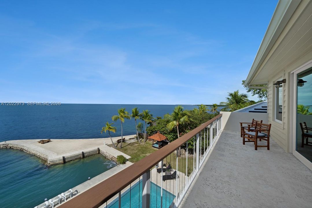 For Sale: $25,000,000 (7 beds, 10 baths, 8288 Square Feet)