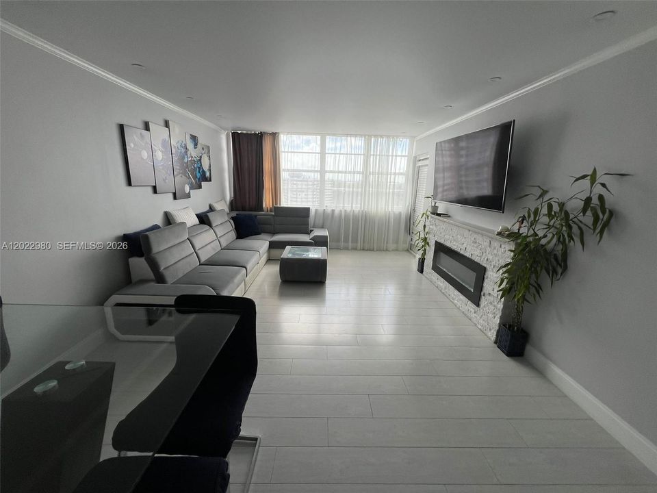 En Venta: $180,000 (1 camas, 2 baños, 861 Pies cuadrados)