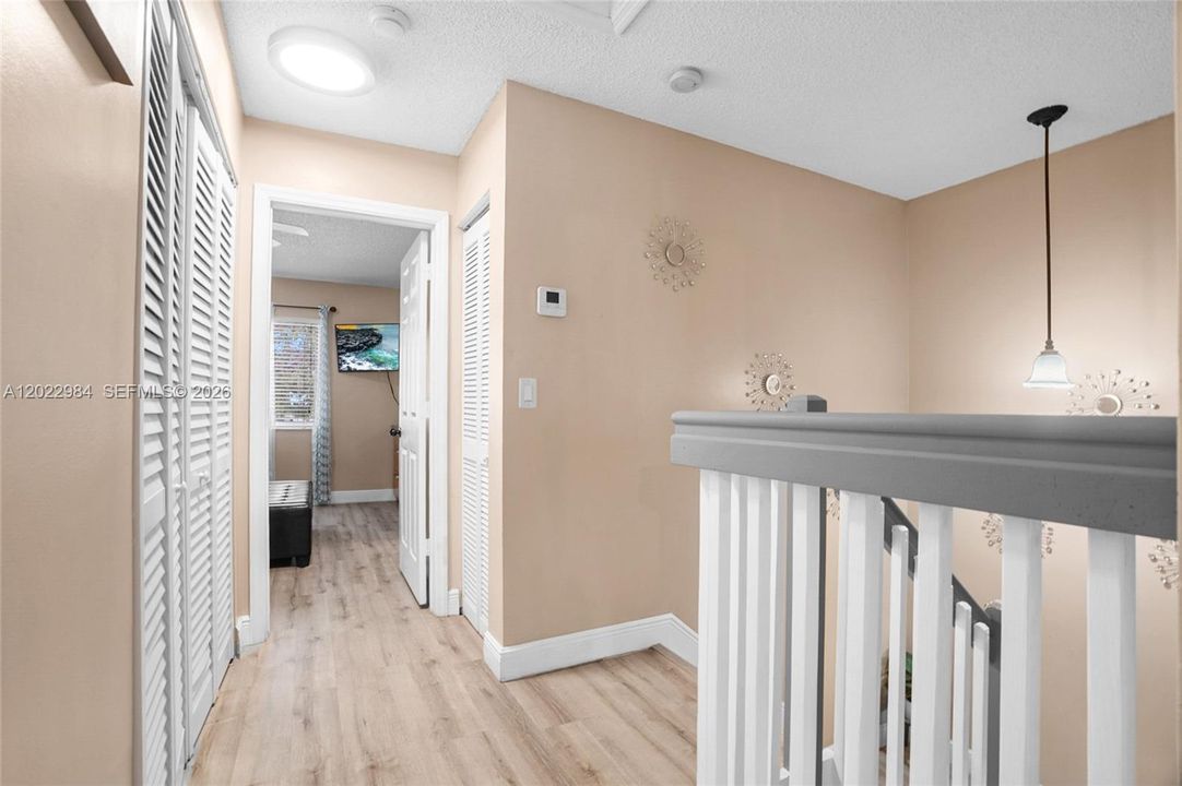 For Sale: $429,900 (3 beds, 3 baths, 1468 Square Feet)